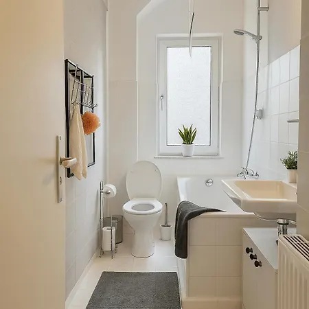 Vajagic 3 Mit Gartenlounge! Messe, Klinikum, Krupp Krankenhaus