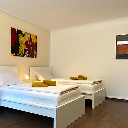 Vajagic 3 Mit Gartenlounge! Messe, Klinikum, Krupp Krankenhaus Essen