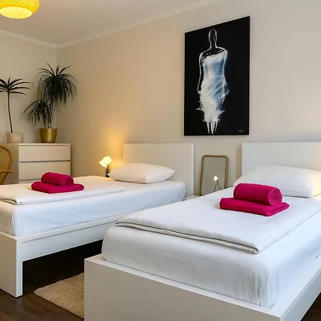 Apartman Vajagic 3 Mit Gartenlounge! Messe, Klinikum, Krupp Krankenhaus Essen